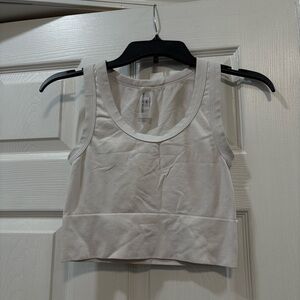 White & Black Tanktop Bundle